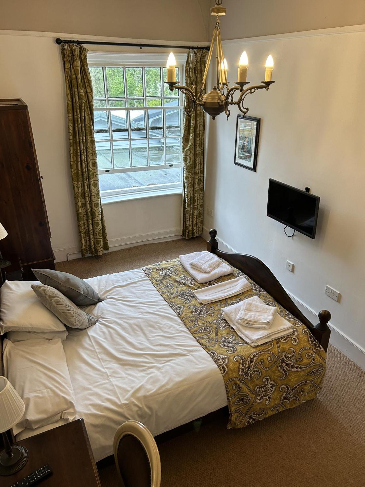 George & Falcon Bed and Breakfast Southampton Eksteriør billede